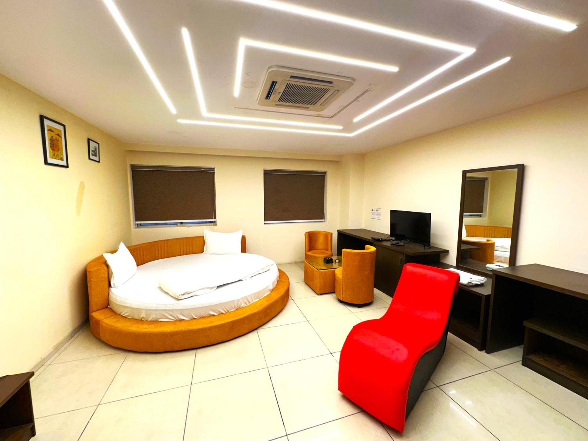 Aundh Elite Stay Pune Esterno foto