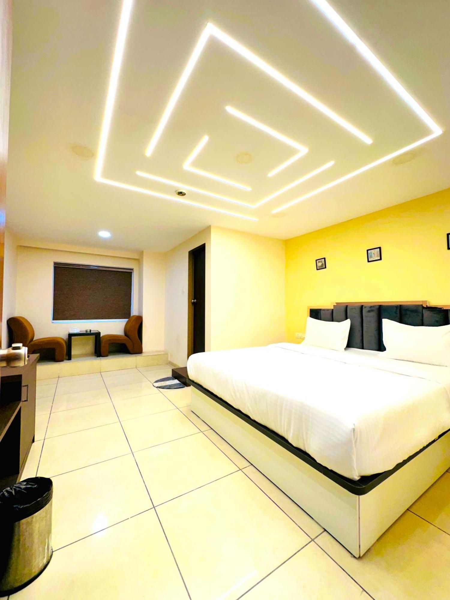 Aundh Elite Stay Pune Esterno foto