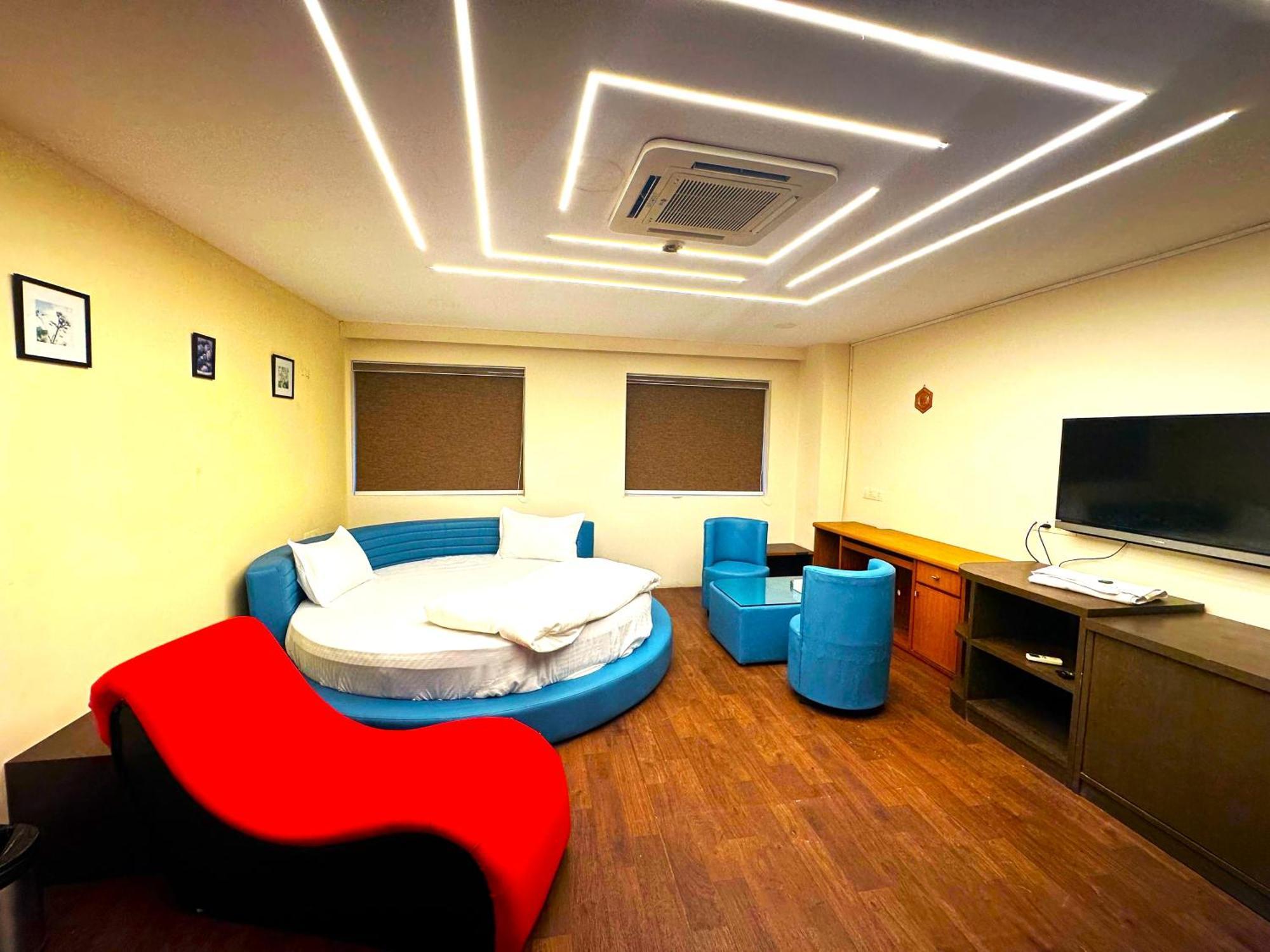 Aundh Elite Stay Pune Esterno foto
